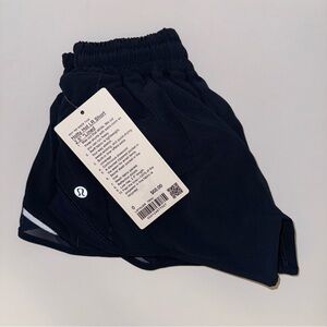 Lululemon Hotty Hot Low Rise 2.5” size 0 True Navy